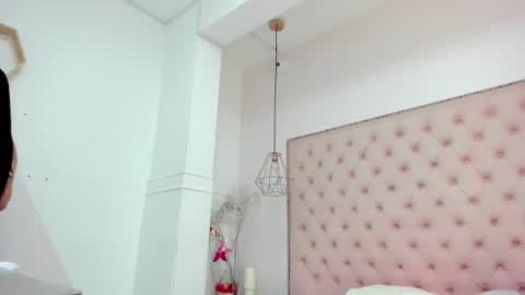 victoria_kitt online show from June 18, 7:18 pm