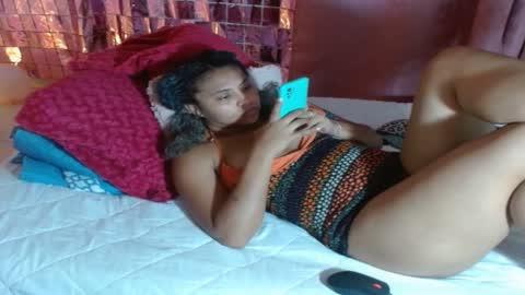 Snapshot of victoria_miler chatting on February 23, 5:12 am VICKY online show from February 23, 5:12 am