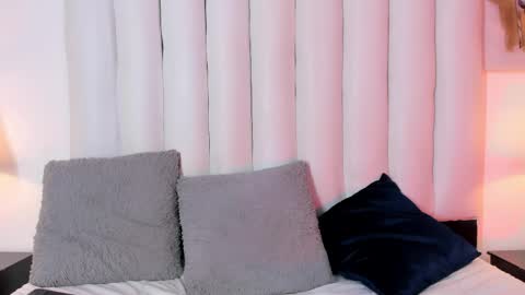 victoria_queen2 online show from May 16, 2:19 am