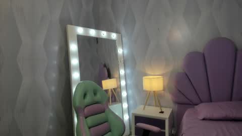 Victoria  online show from April 1, 11:00 am