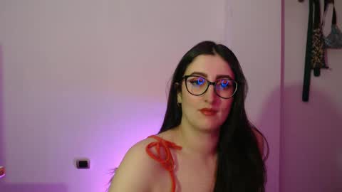 Victoria online show from November 22, 9:25 pm