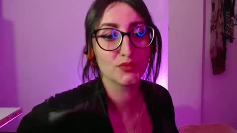 Victoria online show from November 28, 8:55 pm