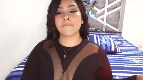 victoria_rossx online show from May 2, 10:48 pm