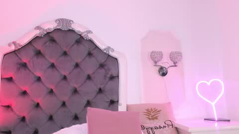 Snapshot of victoria_watsson chatting on February 1, 3:07 pm victoria_watsson online show from February 1, 3:07 pm