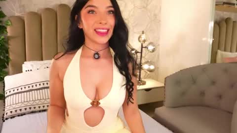 victoria_watsson online show from May 23, 12:42 pm