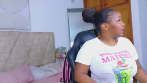 Snapshot of victoria_withmore chatting on July 7, 12:42 pm Victoria online show from July 7, 12:42 pm