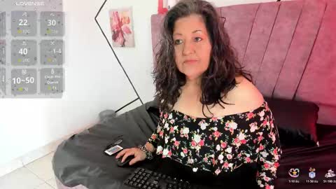 victoriaa_anderson_ online show from November 18, 12:53 pm