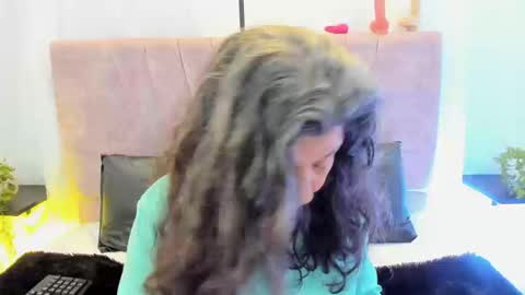 victoriaa_anderson_ online show from March 17, 2:09 pm