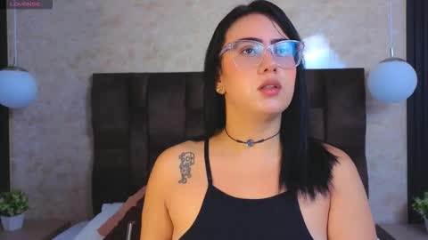 Snapshot of victoriaandrade chatting on March 15, 12:33 pm Victoria Andrade online show from March 15, 12:33 pm