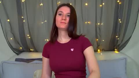 Snapshot of victoriaardern chatting on November 17, 6:19 am Victoria online show from November 17, 6:19 am