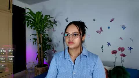 Snapshot of victoriablack_ chatting on April 25, 9:01 am Victoria online show from April 25, 9:01 am
