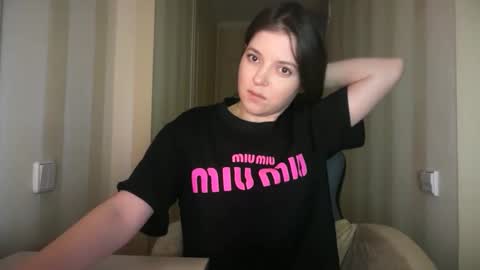 victoriadaily online show from December 22, 8:17 pm