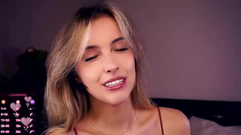 Snapshot of victoriadreamtt chatting on September 23, 7:28 pm Anasteisha  Day Helen  Night online show from September 23, 7:28 pm