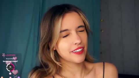 Snapshot of victoriadreamtt chatting on October 24, 7:54 pm Anasteisha  Day Helen  Night online show from October 24, 7:54 pm