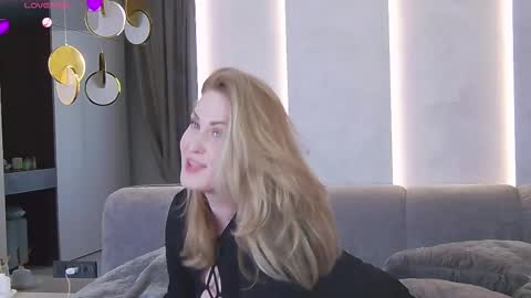 Snapshot of victoriafalls chatting on February 19, 8:01 am Miss V online show from February 19, 8:01 am