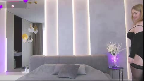 Snapshot of victoriafalls chatting on March 4, 11:51 am Miss V online show from March 4, 11:51 am