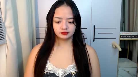 Victoria Harper online show from November 30, 3:05 pm