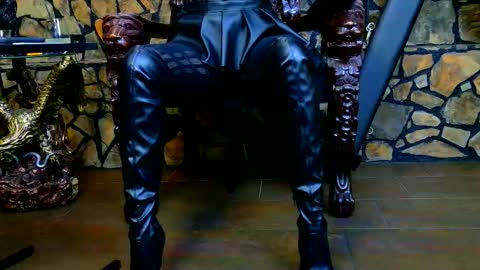 Snapshot of victoriaheller chatting on January 9, 6:38 am Victoria Heller online show from January 9, 6:38 am