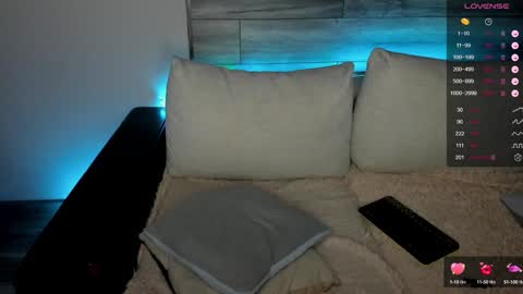 Victoria online show from February 3, 11:36 pm