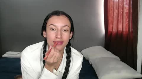 Snapshot of victorialeens chatting on December 15, 7:21 pm VICTORIA online show from December 15, 7:21 pm