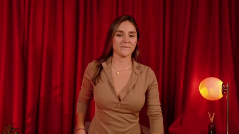 Snapshot of victorianova chatting on April 28, 8:25 pm VictoriaNova online show from April 28, 8:25 pm