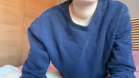 Snapshot of victoriasexyhornyyy chatting on February 17, 10:40 am Victoria new curlyhair horny lovense anal wet nude lingerie perfectbody online show from February 17, 10:40 am