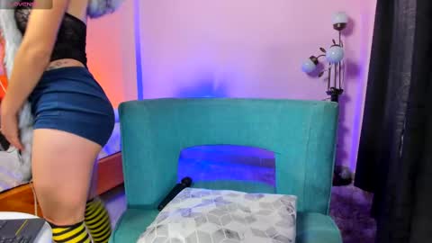 Snapshot of victoriasmithtv chatting on February 18, 8:47 pm victoriasmithtv online show from February 18, 8:47 pm