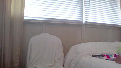 Snapshot of victoriasuave3 chatting on March 17, 8:12 pm victoriasuave online show from March 17, 8:12 pm