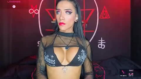 Snapshot of victoriavampire666 chatting on February 19, 7:54 pm Victoria Vampire online show from February 19, 7:54 pm