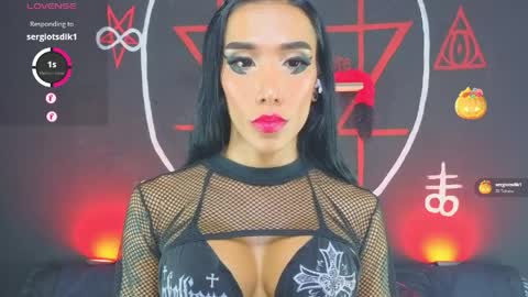 Snapshot of victoriavampire666 chatting on April 1, 11:46 pm Victoria Vampire online show from April 1, 11:46 pm