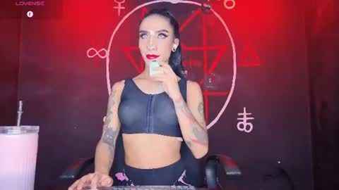 Snapshot of victoriavampire666 chatting on June 15, 4:47 am Victoria Vampire online show from June 15, 4:47 am