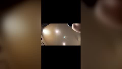 qvistoo online show from January 18, 1:09 am