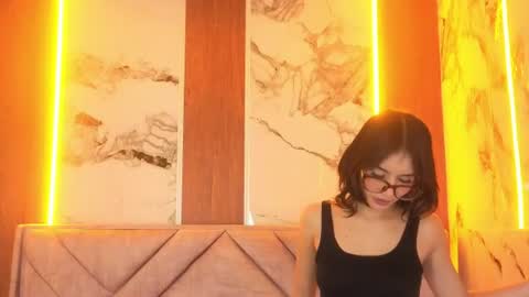 Live 1000pm 600am COLOMBIAN HOUR online show from July 14, 10:21 am