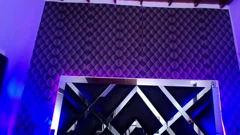 Snapshot of victtoria_lee chatting on October 20, 7:03 pm victtoria lee online show from October 20, 7:03 pm