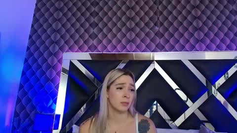 victtoria lee online show from November 20, 7:35 pm