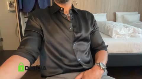 Snapshot of videocamm chatting on February 1, 2:04 pm videocamm online show from February 1, 2:04 pm