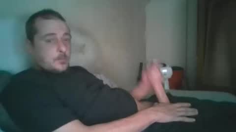 Snapshot of vids1977 chatting on December 27, 10:05 pm vids1977 online show from December 27, 10:05 pm