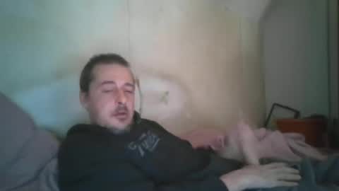 Snapshot of vids1977 chatting on January 19, 7:04 am vids1977 online show from January 19, 7:04 am