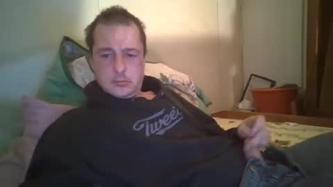 Snapshot of vids1977 chatting on January 23, 12:04 am vids1977 online show from January 23, 12:04 am