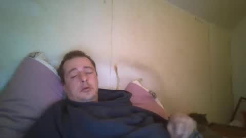Snapshot of vids1977 chatting on January 24, 1:03 pm vids1977 online show from January 24, 1:03 pm