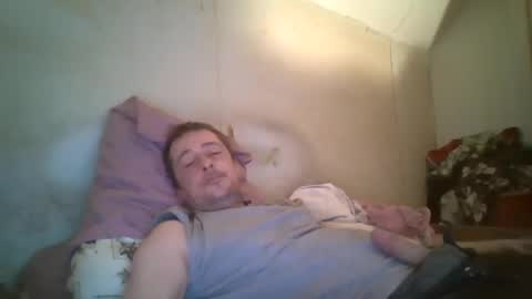 Snapshot of vids1977 chatting on February 28, 11:47 am vids1977 online show from February 28, 11:47 am