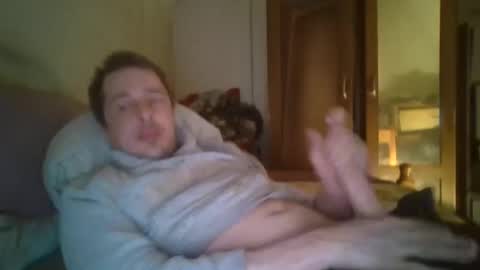 Snapshot of vids1977 chatting on March 2, 2:51 am vids1977 online show from March 2, 2:51 am