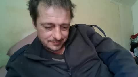 Snapshot of vids1977 chatting on March 9, 7:15 pm vids1977 online show from March 9, 7:15 pm