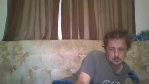 Snapshot of vids1977 chatting on September 20, 3:18 am vids1977 online show from September 20, 3:18 am