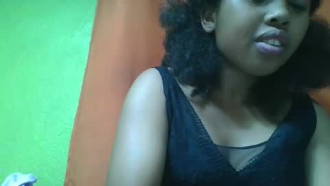 vierge28430 online show from May 2, 6:24 pm