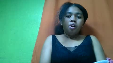 vierge28430 online show from May 25, 3:01 am