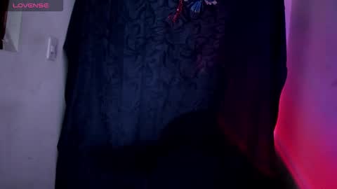 viioleett_cum online show from November 18, 4:44 pm