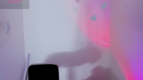 Snapshot of viioleett_cum chatting on February 13, 1:40 pm viioleett_cum online show from February 13, 1:40 pm