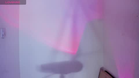 Snapshot of viioleett_cum chatting on February 16, 1:51 pm viioleett_cum online show from February 16, 1:51 pm