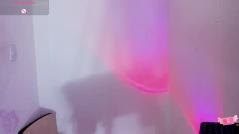 Snapshot of viioleett_cum chatting on March 5, 2:24 pm viioleett_cum online show from March 5, 2:24 pm